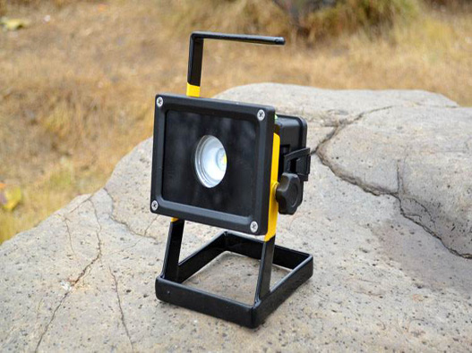 便攜照明燈商標(biāo)注冊(cè)哪一類？