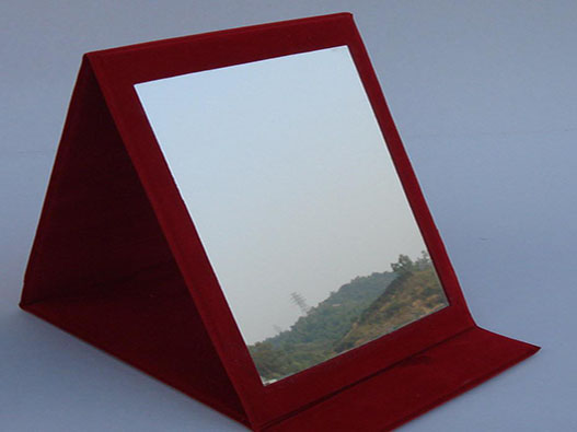 鏡子商標注冊屬于哪一類？