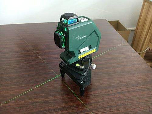 激光水平儀