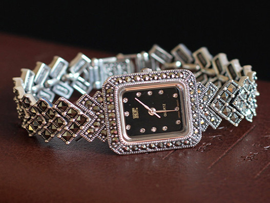 鐲表商標(biāo)注冊哪一類？