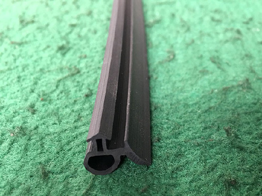 橡膠窗擋商標注冊哪一類？