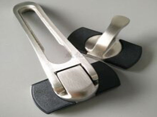 防盜扣吊商標注冊哪一類？