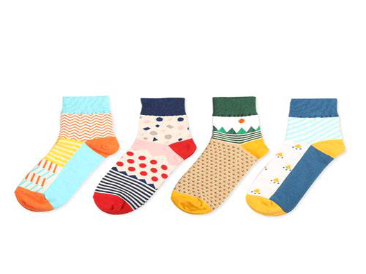 襪子商標(biāo)注冊要多少費(fèi)用？