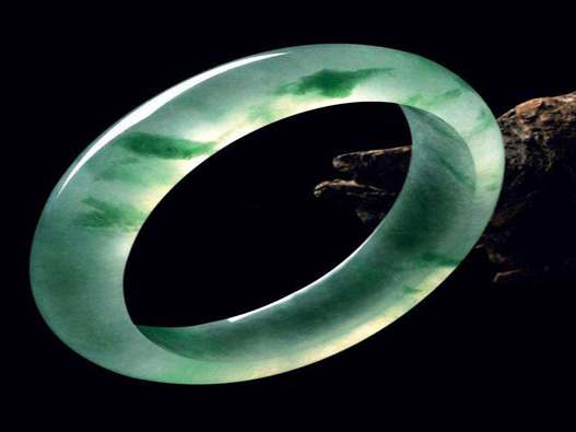 玉鐲商標(biāo)注冊(cè)的材料是什么？